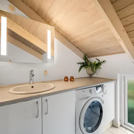 Pool House With And Sauna, 200 Meters From The North Sea, *