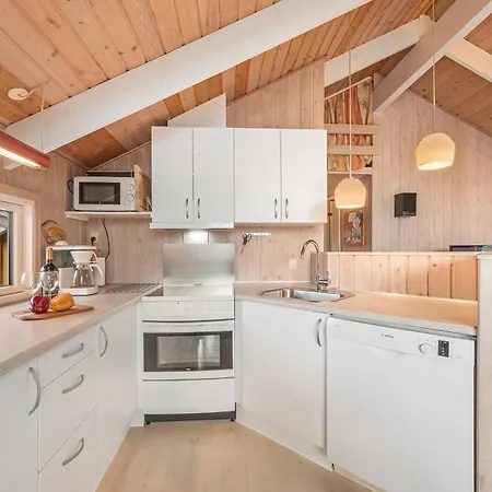 Pool House With And Sauna, 200 Meters From The North Sea *