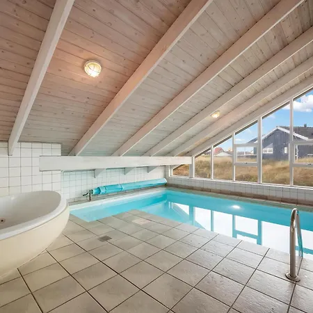 Pool House With And Sauna, 200 Meters From The North Sea Prázdninový dům *